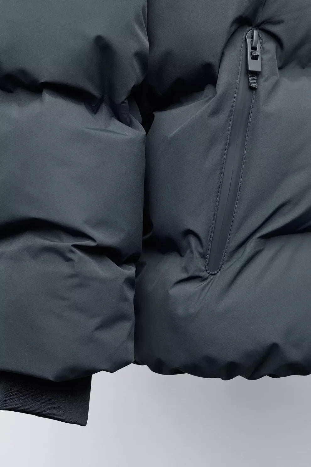 MATTE PUFFER - GRAPHITE