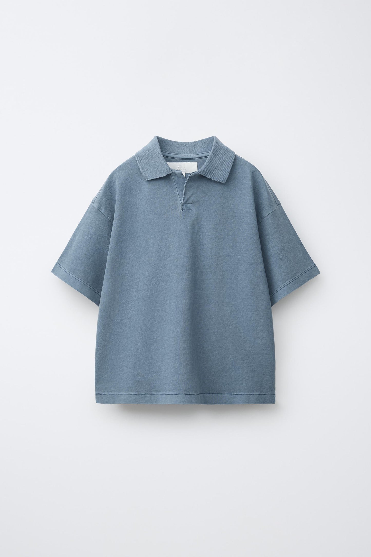 RELAXED OPEN COLLAR POLO - PALE BLUE