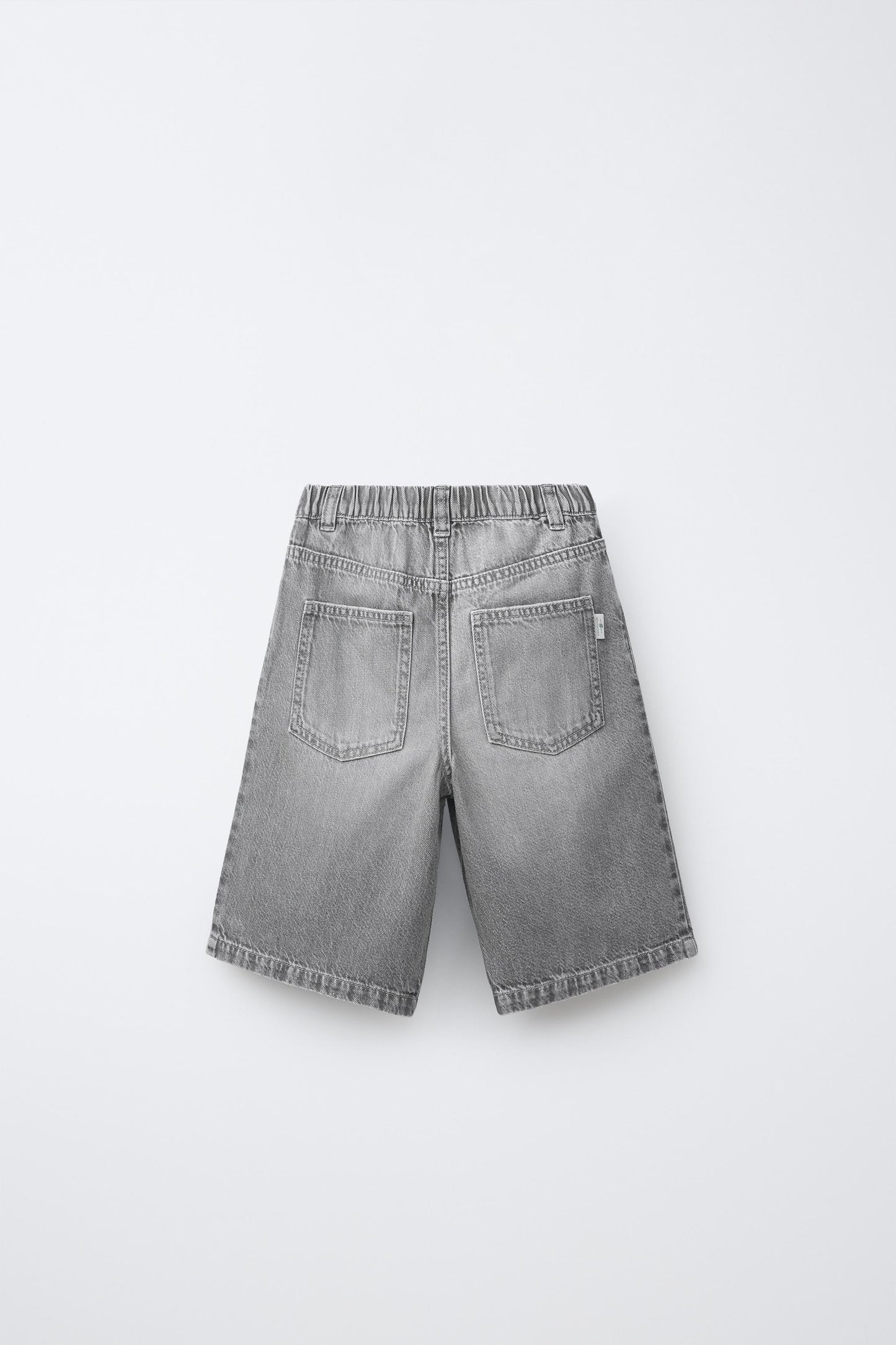 BAGGY DENIM SHORTS - GREY