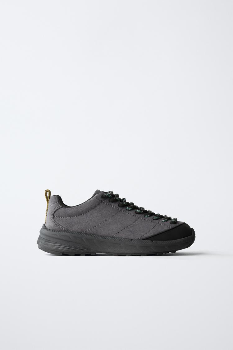 TECHNICAL TRAINERS - BLACK