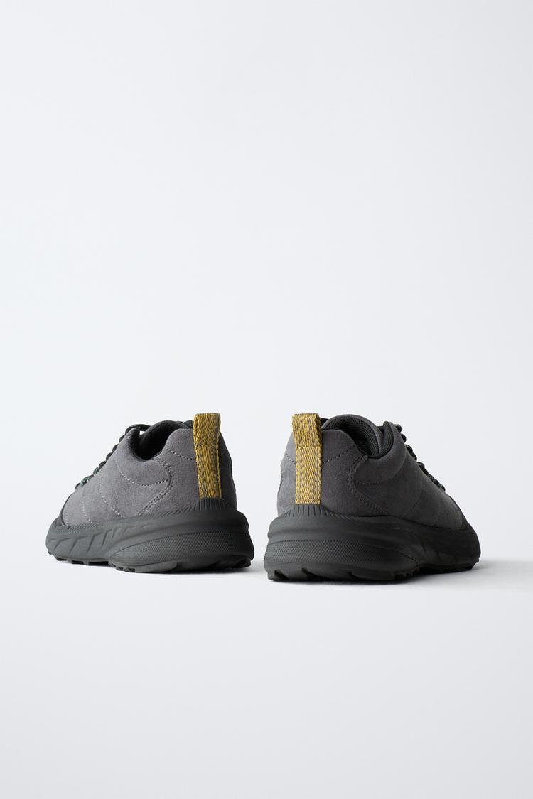 TECHNICAL TRAINERS - BLACK