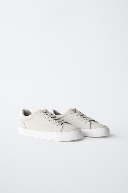 SOFT ESSENTIAL TRAINER - GREY