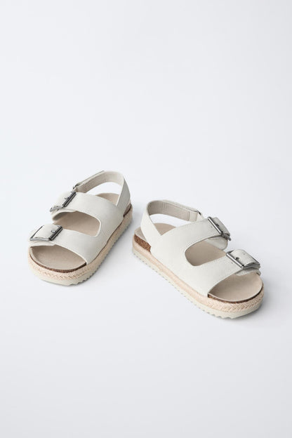 BY THE BEACH SANDALS - CREAM