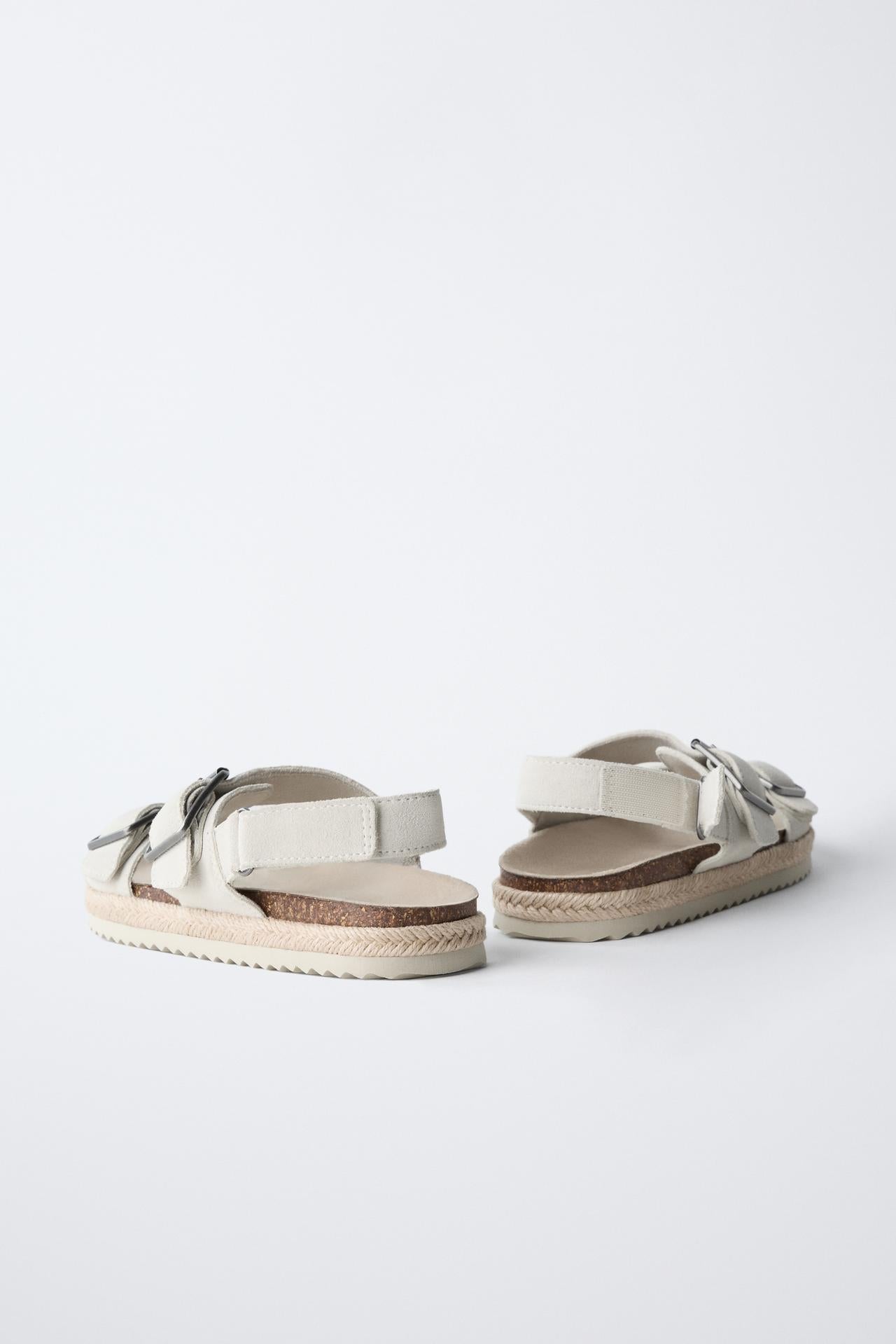 BY THE BEACH SANDALS - CREAM