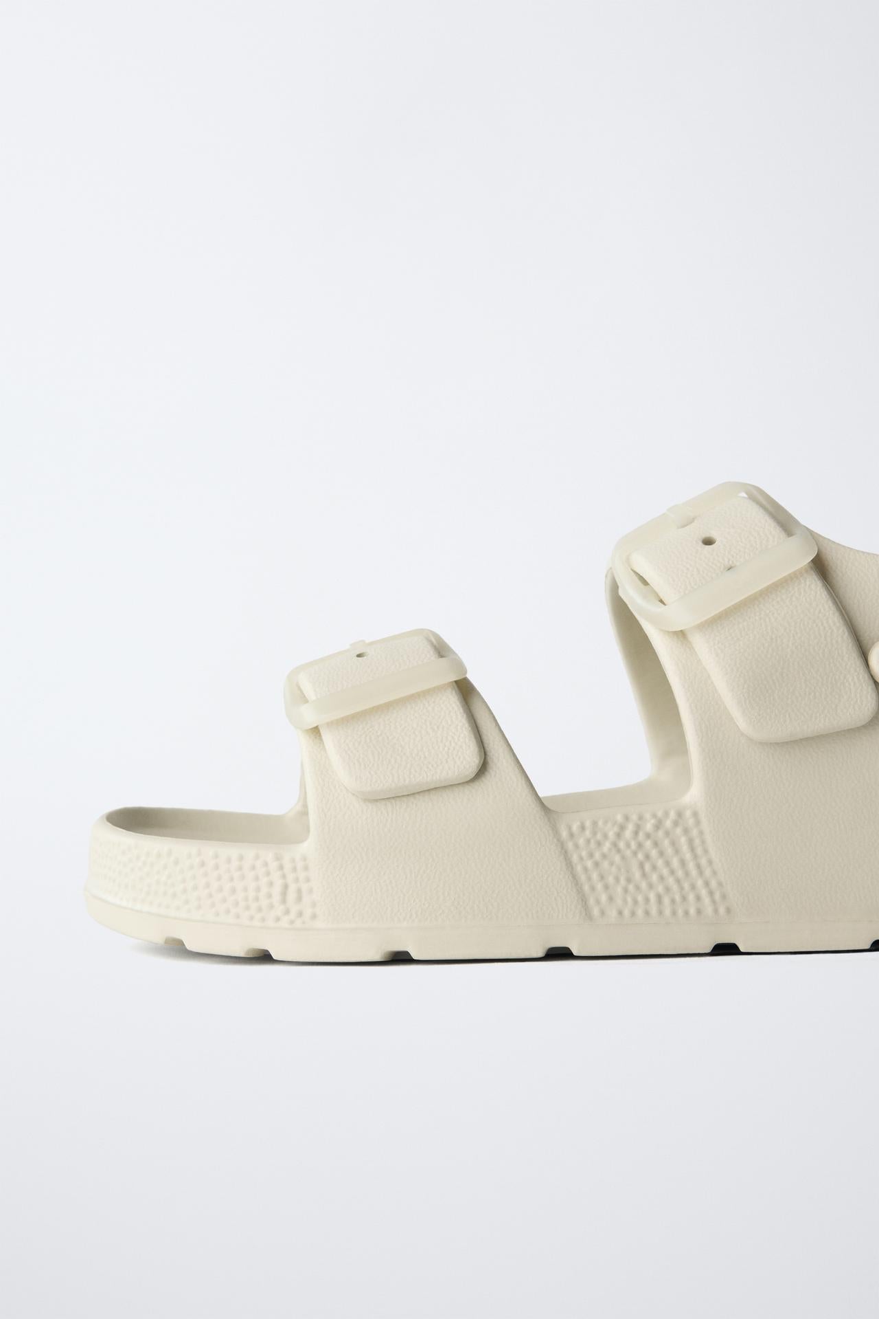 BY THE POOL SANDALS - CREAM